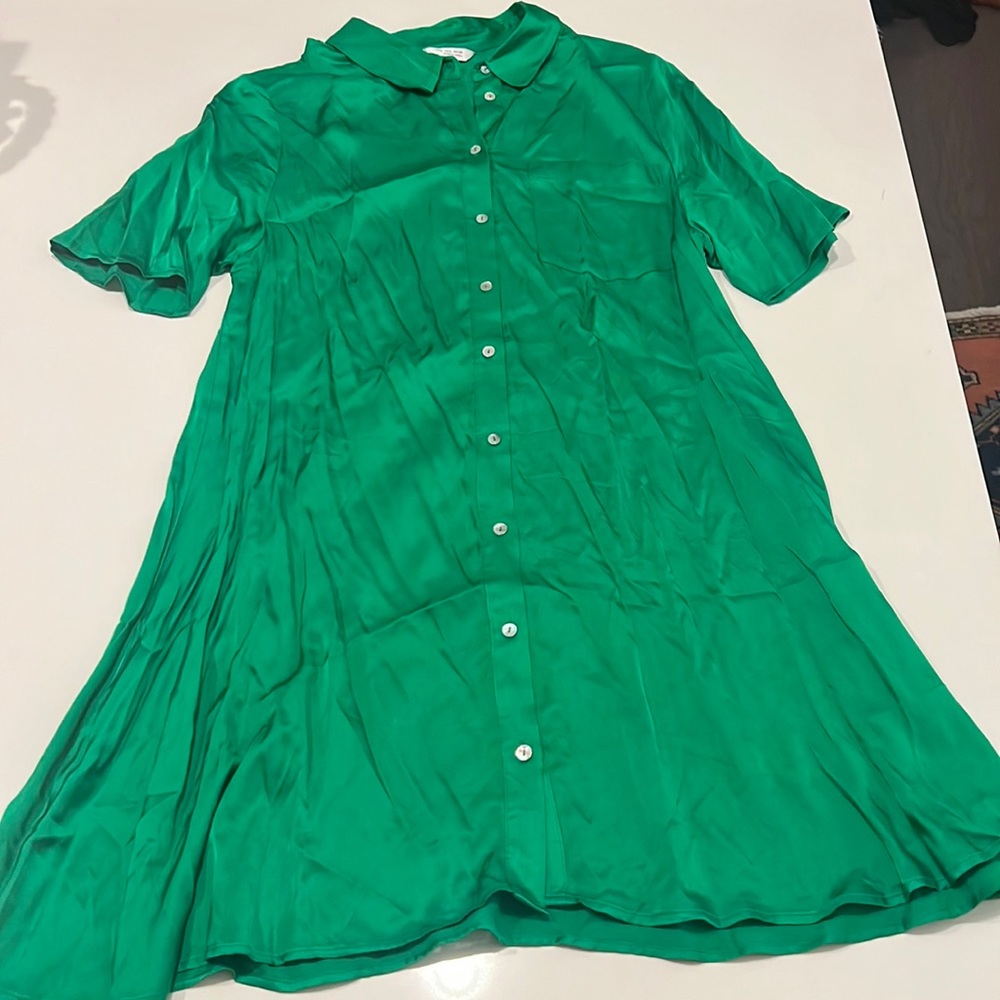 Zara Kelly Green Flowy Shirtdress with Mother of Pearl Buttons